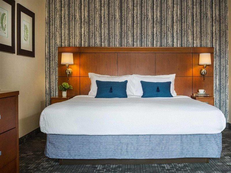 คอร์ทยาร์ด เบอร์ลิงตัน ฮาร์เบอร์ Hotel ภายนอก รูปภาพ